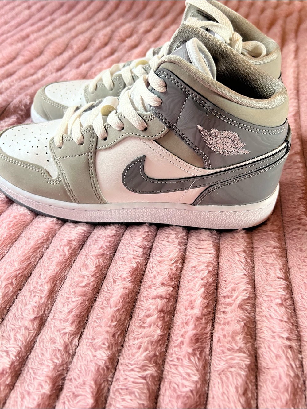 Jordan 1 Mid-Top Sneakers in Light Gray and White
